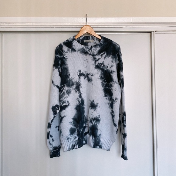 LF STORES • SWEATER - Picture 2 of 4